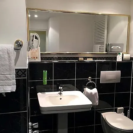Hotel Schepers 4*