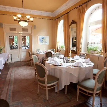 Hotel Schepers 4*